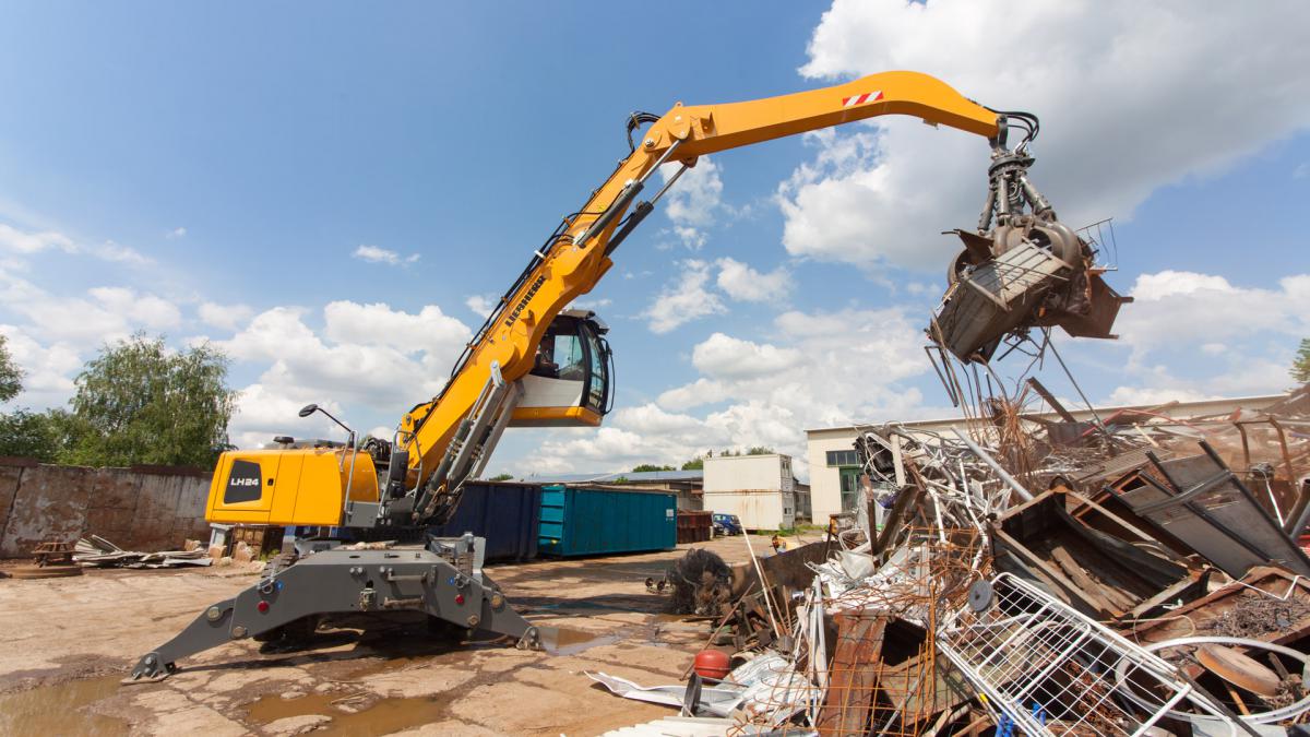 Neuer Bagger für die HMV Pirna